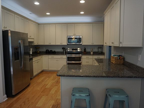 4th image of 3333 Jasper Pl