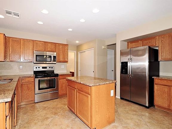 5th image of 2517 N 114th Ave