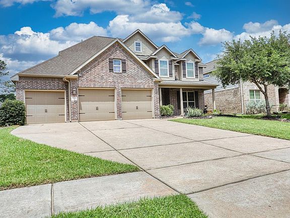 2nd image of 4727 Autumn Pine Ln