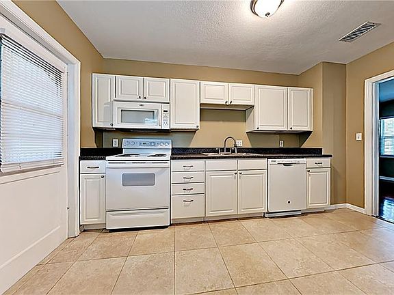 4th image of 508 W Bird St