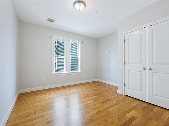 5th image of 353-357 Adams St #R
