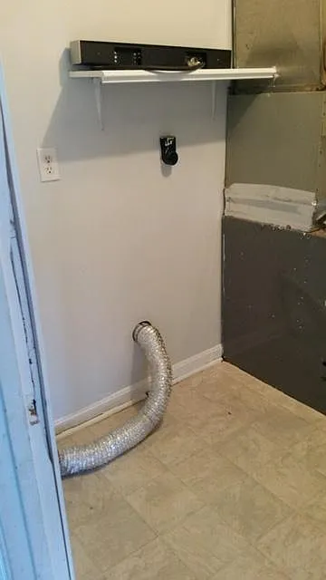 2 bed, 1.5 bath, 1200 sqft, $1,100 — Photo 2