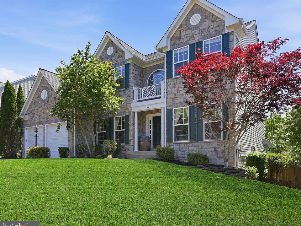 1st image of 36 Bismark Dr