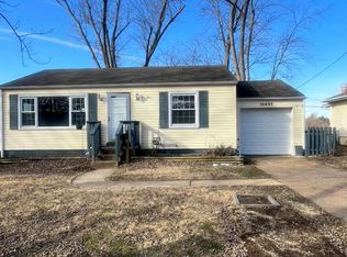 10437 Ewell Dr, Saint Louis, MO 63137