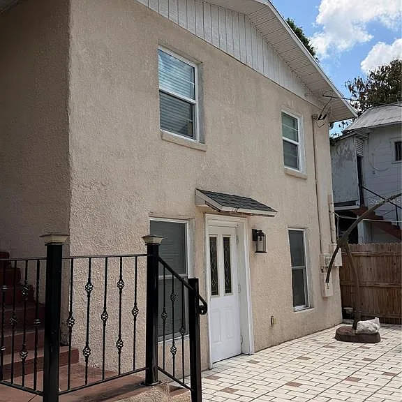 1212 E Columbus Dr #DOWN — Photo 2