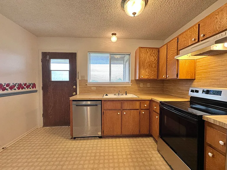 1304 Quail Cir — Photo 10