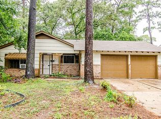 10527 Royal Oaks Dr, Houston, TX 77016