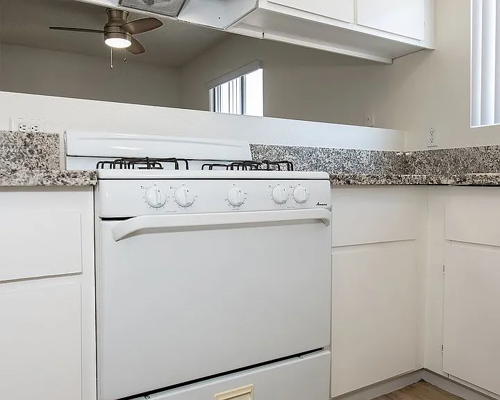 1349 Elm Ave #51 — Photo 7