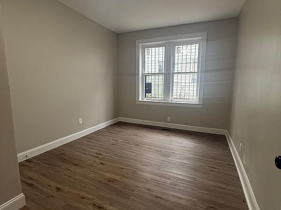5th image of 408 Leslie St #2R