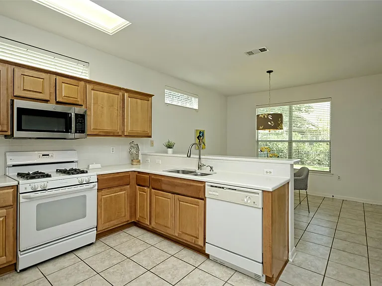 112 Bluebell Dr — Photo 14