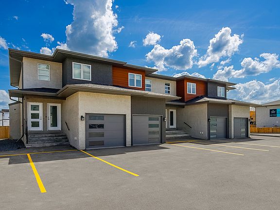 2nd image of 51 Edgemont Pl #7