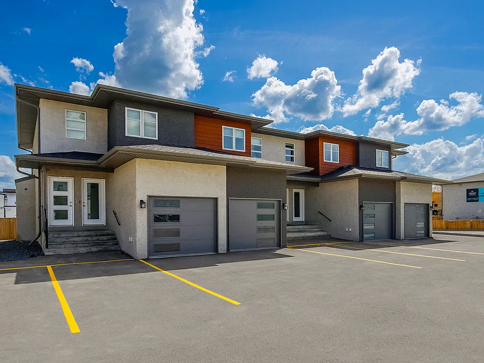 51 Edgemont Pl #3-61
