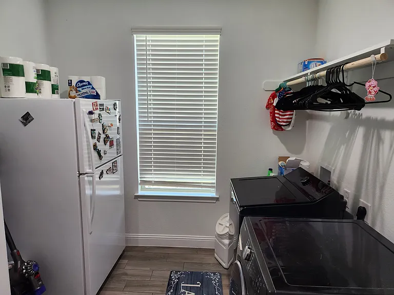 1000 Nogalito Ave — Photo 22