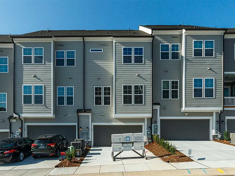 306 Clementine Dr — Photo 26