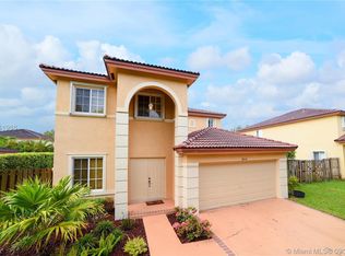 8934 SW 212th Ln, Cutler Bay, FL 33189
