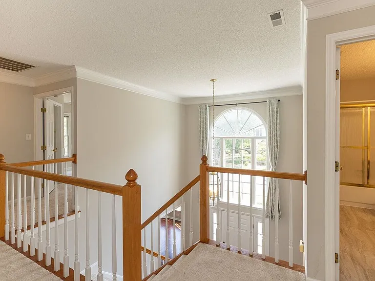 219 Covington Square Dr — Photo 15
