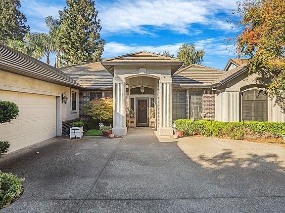 5th image of 4062 Glen Abby Cir