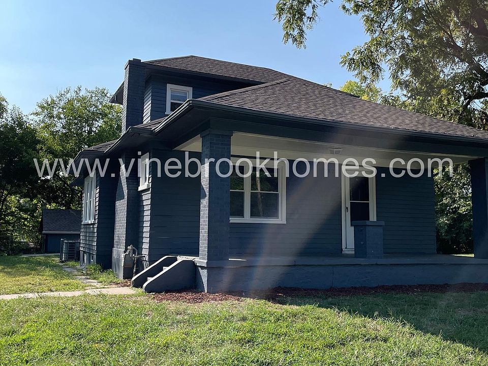 1st image of 2828 N 38th St