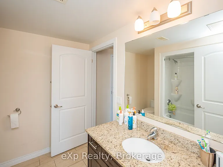 886 Golf Links Rd #204 — Photo 28