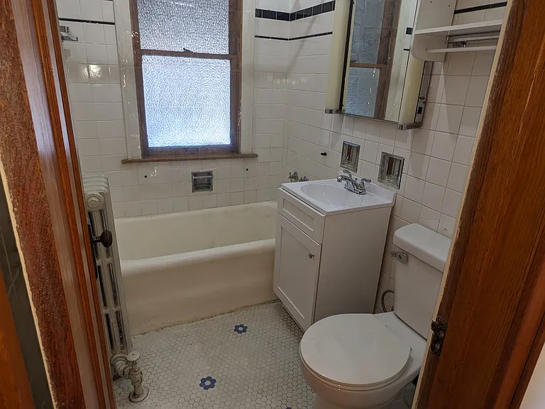 3407 N Lockwood Ave #2 — Photo 6