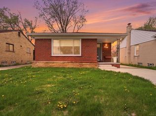 23005 Church St, Oak Park, MI 48237