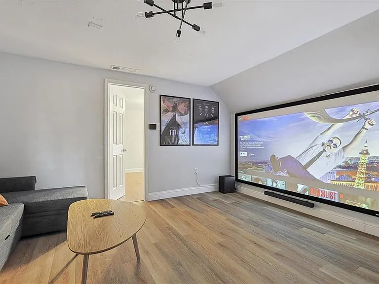 3608 Courtdale Dr — Photo 28