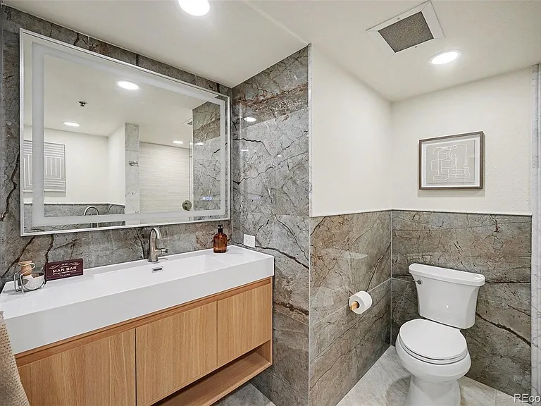 350 Detroit St #209 — Photo 14