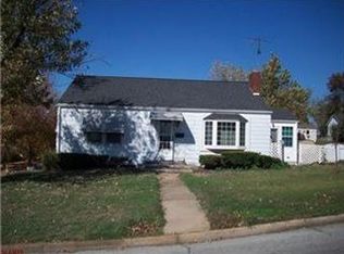 421 10th St, Crystal City, MO 63019