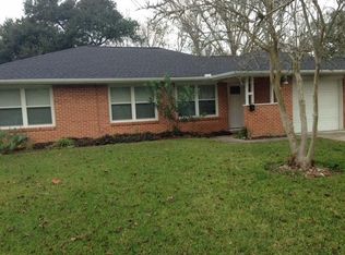 309 Greenwood St, Hitchcock, TX 77563