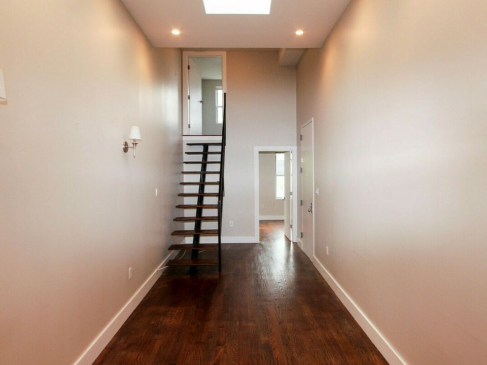 1st image of 172 Stockholm St #3F