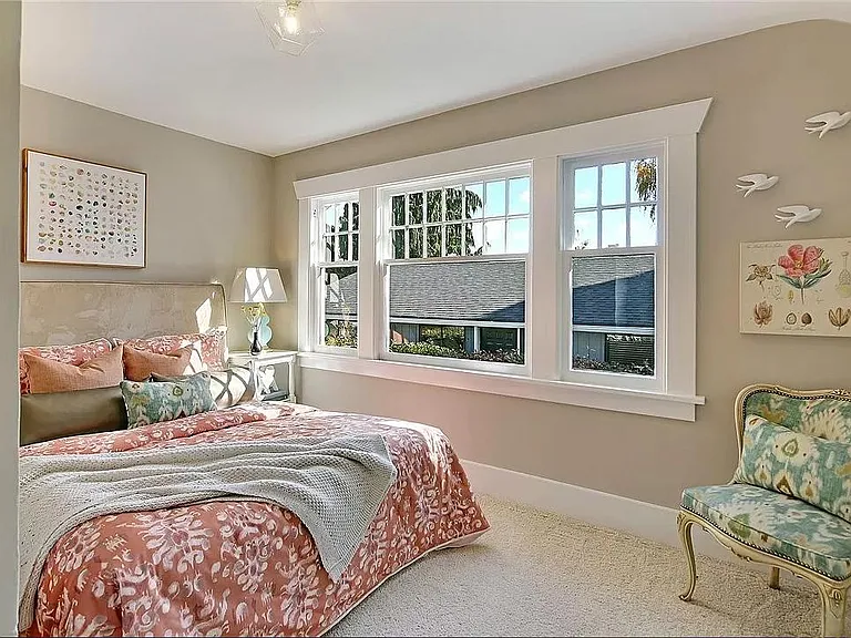 917 W Emerson St — Photo 13