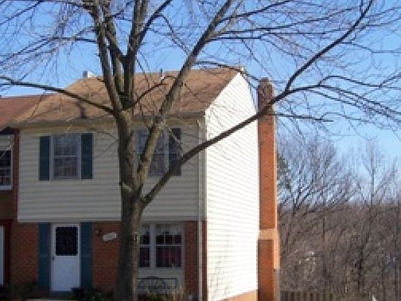 2nd image of 1943 Mariner Ln
