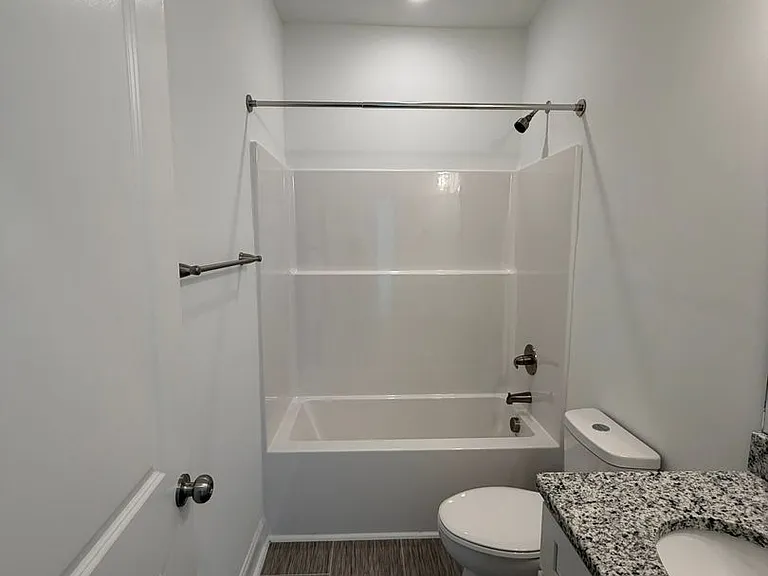908 Stevens St — Photo 15