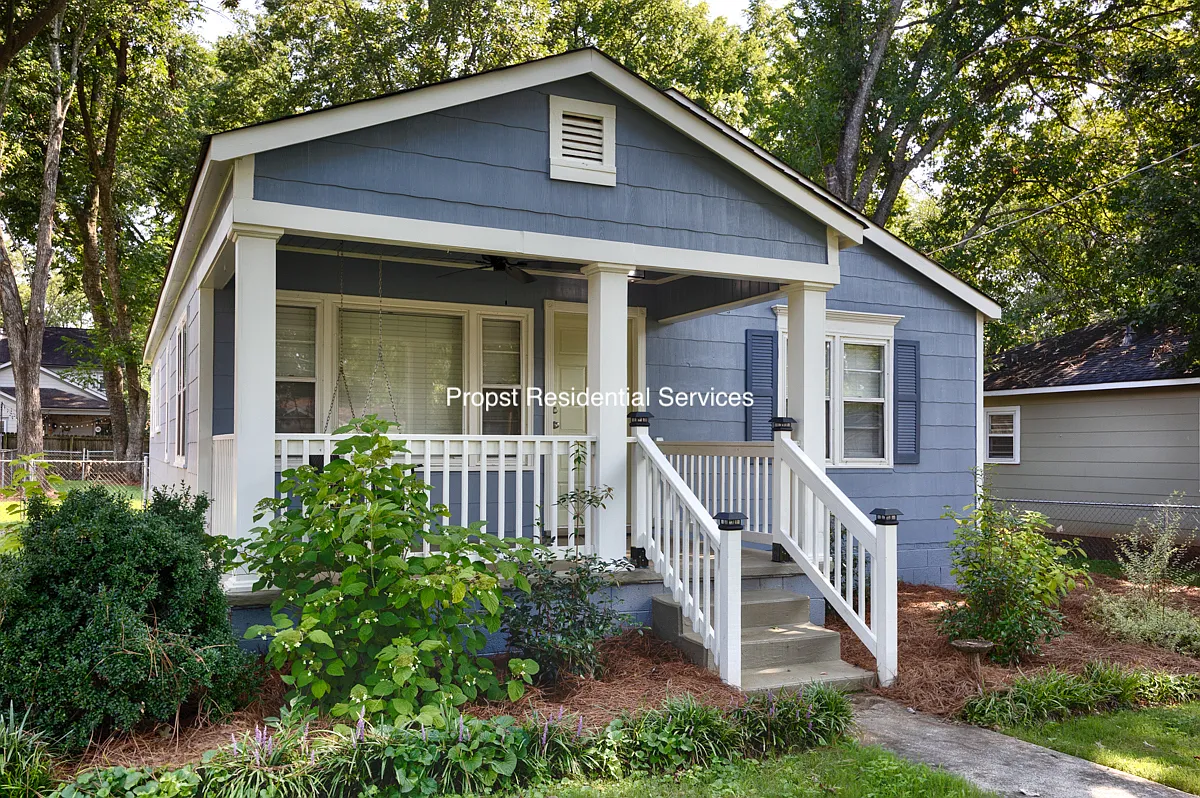 2 bed, 896 sqft, $1,800 — Photo 3