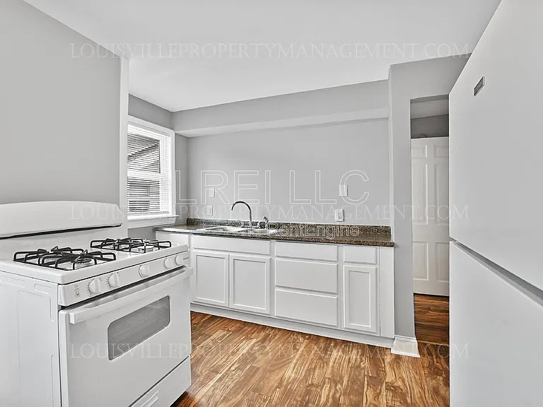 4143 W Market St #2 — Photo 6