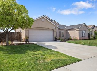 935 Birch Ave, Lemoore, CA 93245