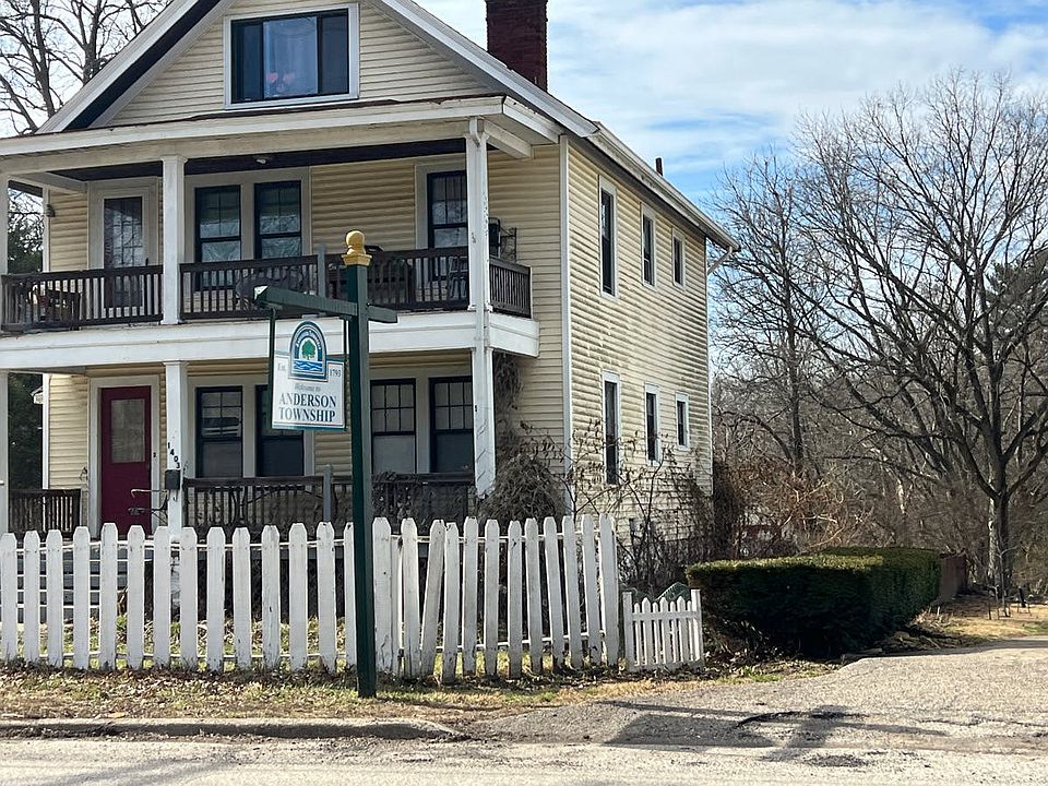 2nd image of 1403 Sutton Ave