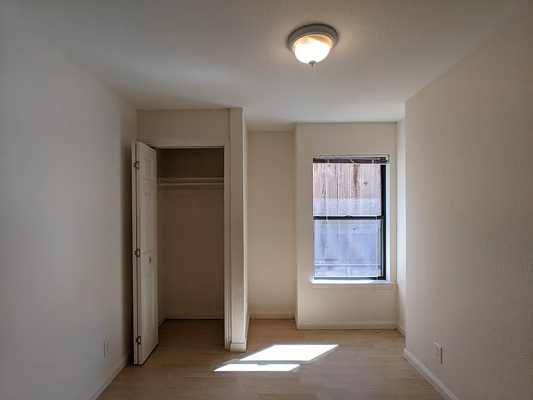1932 Hearst Ave — Photo 26