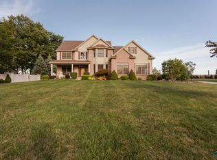 6705 E Blue Prairie Dr, Whitehouse, OH 43571