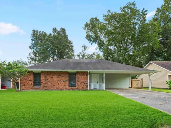 7513 Quorum Dr, Baton Rouge, LA 70817
