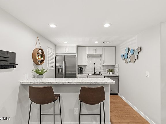 4th image of 6125 E INDIAN SCHOOL Road #113