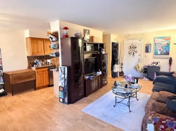 2 Elmwood Park Drive image 4 of 17