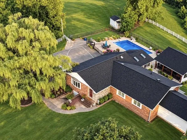 54 Jd Ln #1357, South Portsmouth, KY 41174