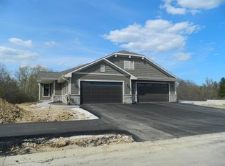 7987 W Stone Ridge Dr #64-1, Lannon, WI 53046