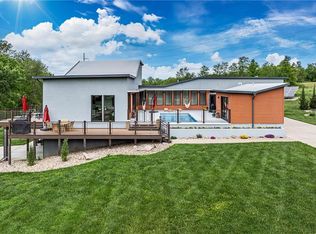 12417 Donovan Dr, Country Club, MO 64505