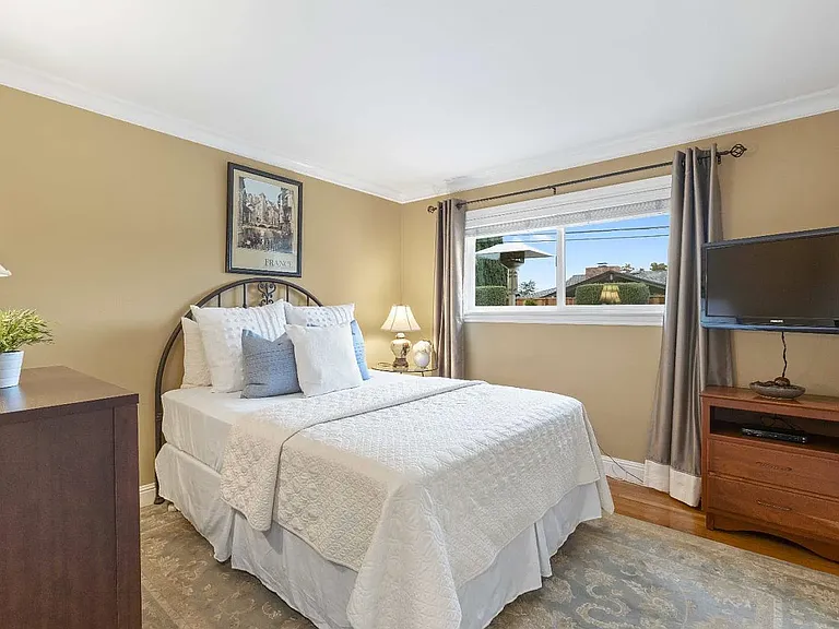 6410 Camden Ave — Photo 10