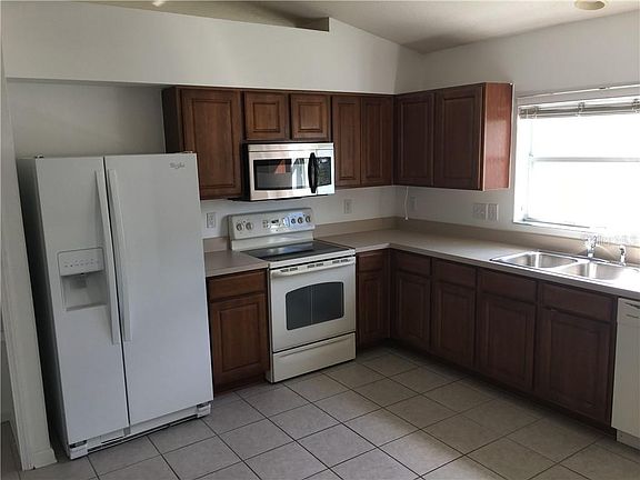 4th image of 7733 Outerbridge St