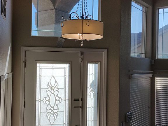 3rd image of 663 Blossom Ct