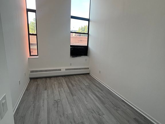 2nd image of 233 Straight St #3