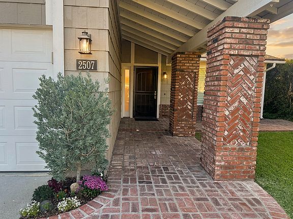 4th image of 2507 Moss Cir